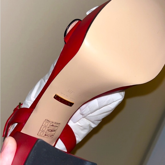 Brand new authentic red elegant GUCCI platform 👠 heels - Picture 6 of 8